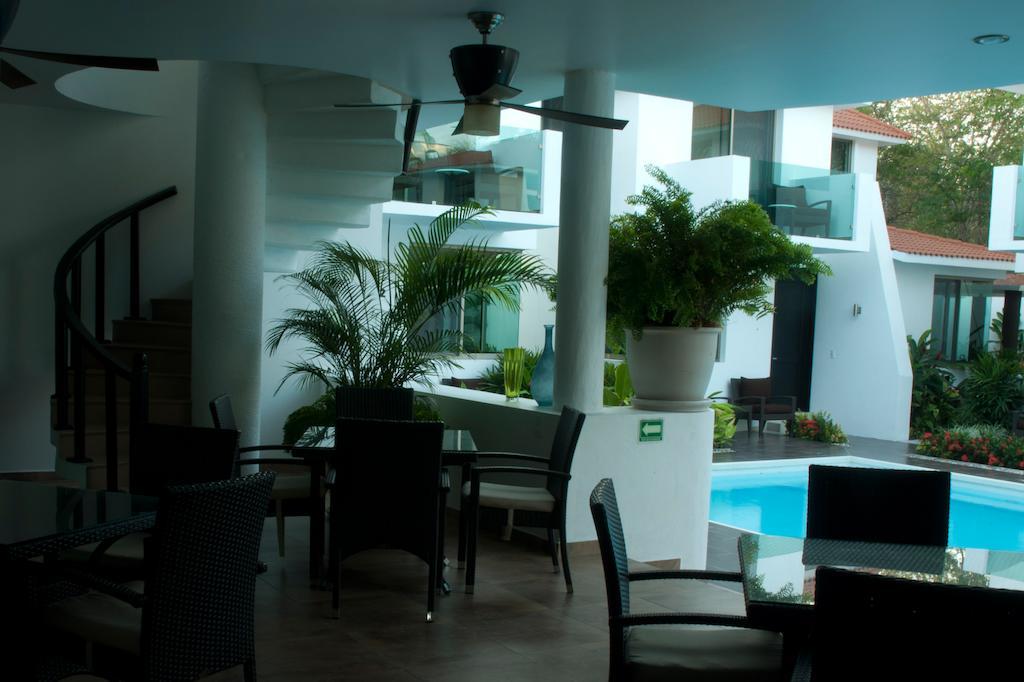 Villas Maria Isabel Santa Cruz Huatulco Exterior photo